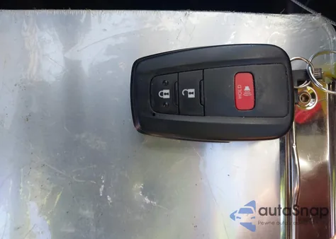 2022 Toyota Prius Xle z USA, uszkodzony, nr VIN JTDKAMFU5N3186325